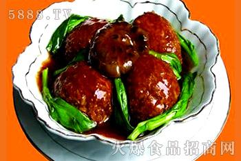 红烧狮子头汤汁 双味狮子头，肉鲜嫩酥软，汤汁黏稠