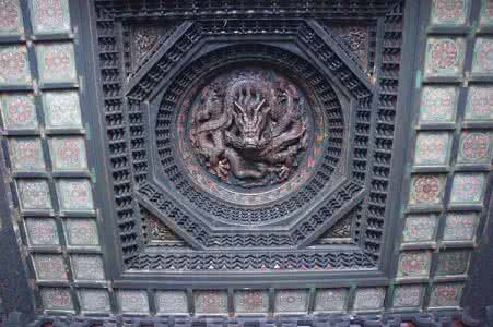 中国结藻井结 中国藻井——极致建筑美学