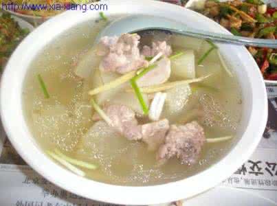 冬瓜炖菜 特色炖菜——冬瓜排骨汤