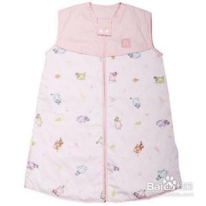 防踢睡袋裁剪方法视频 婴儿防踢睡袋选购技巧 婴儿睡袋的选购技巧