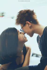 单人水兵舞雪山姑娘 ?夜阑书香｜姑娘，能拯救你的人，不是王子，是你自己