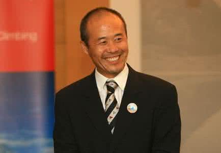 王石励志故事 励志:一个被王石夸赞 70多岁白手起家的亿万富翁