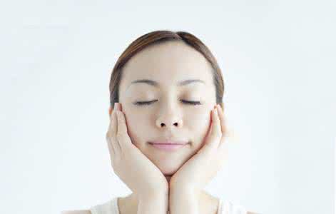 脸过敏红痒可以冰敷吗 过敏冰敷 冰敷对脸上过敏有没有效果