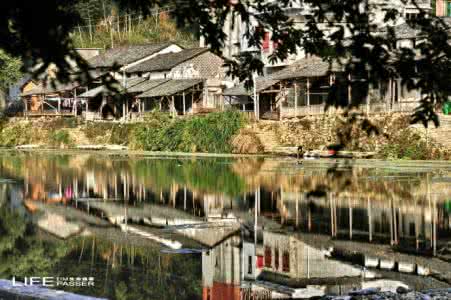 安丘市东埠中学 江西景德镇：东埠古渡，阳光照耀古镇田野上