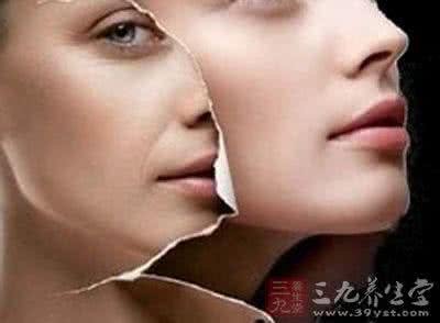 年轻人额头有皱纹 脸上皱纹 脸上有皱纹 这样保养越来越年轻