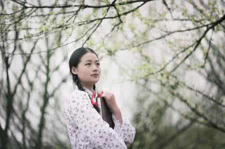 岁月里的一脉馨香 岁月如烟 如烟岁月，在馨香的文字里遥望