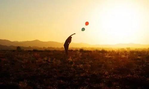 伤痕累累 为人缺德伤痕累累