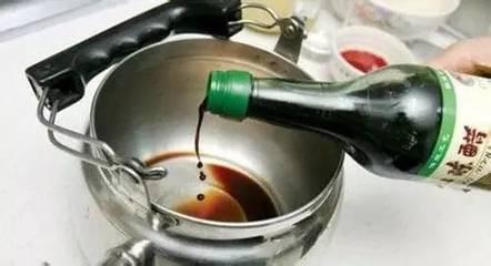 电水壶水垢有毒吗 电水壶处理水垢有妙招