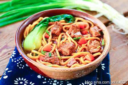 味道面食 让家人称赞不绝的一道面食——超诱人的红烧牛肉面