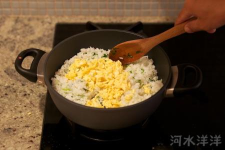 形容更上一层楼的诗句 让炒饭更上一层楼的三个小窍门