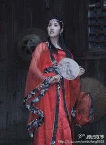 月满西楼词曲 月满西楼，一曲琵琶相思愁