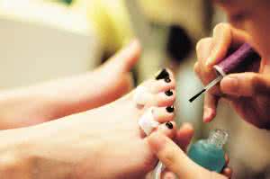 懒蛋蛋美甲 27款懒女孩都会的创意美甲DIY