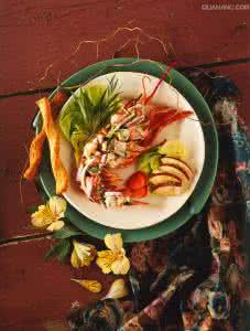 小龙虾虾头能吃吗 龙虾季节一虾两吃 Lobster Salad
