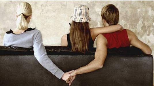 错过了心动美女 郁闷 揭秘美女的邀约暗示：你错过了她的潜伏邀约了吗？