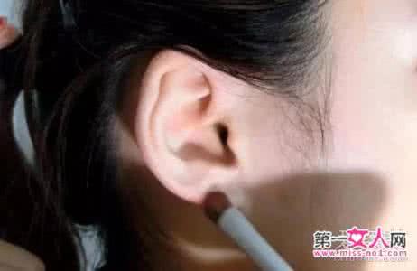 耳朵腮红 耳朵腮红 耳朵腮红怎样化