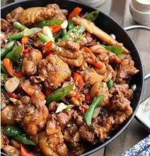 鸡胸肉怎么做好吃滑嫩 想要鸡肉滑又嫩，教你五个烹饪小窍门！