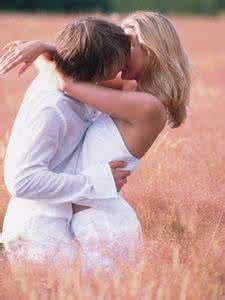 相爱十年大汗淋漓 大汗淋漓 轻松去爱 避免性生活大汗淋漓