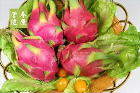红色火龙果的功效 火龙果食用方法 红色火龙果的功效和食用方法