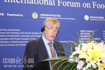 食品安全与公众健康 发现食品损害公众健康半小时内报告监管部门
