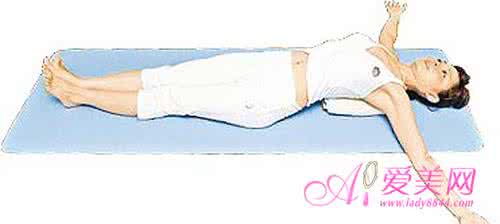 瑜伽拉筋 正确瑜伽拉筋方法图解 正确的拉筋方法，瑜伽前轻松帮你拉开韧带