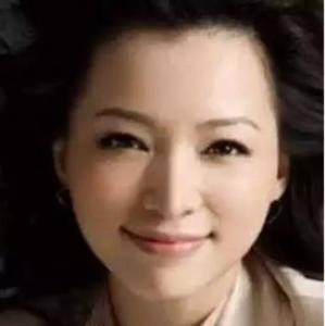 董卿卸妆后素颜照 董卿卸妆后吓死宝宝了,没颜值,老了十岁!