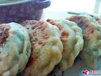 韭菜盒子的做法 这样做的韭菜盒子不会出水哟