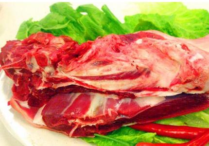 猪肉精膏 猪肉加上羊肉精膏 10分钟变“羊肉”串