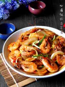 洋葱爆炒牛肉 【详图细解】洋葱爆炒虾的做法