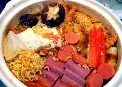 宅男泡面 周末宅家吃泡面，教你泡面新式吃法！食谱的做法大全