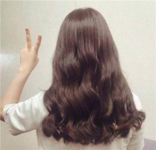 长发大卷烫发发型图 长发大卷发型图片2016 2017长发开始回潮，将会流行“烫大卷”