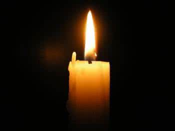 祭奠祖先 “烧包袱”祭奠祖先的形式之一