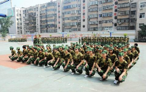 七年级作文题目精选 七年级军训生活作文精选 军训生活