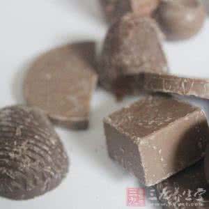 生吃三七粉伤胃吗 过量生吃伤胃的九种常见食物