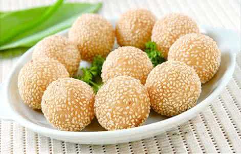 糯米粉油炸酥脆做法 糯米粉 油炸 酥脆做法 酥脆软糯又不腻,猪手就该这样吃