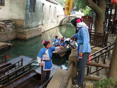 甪直古镇 闲游甪直古镇——看江南水乡民族服饰