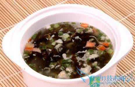 西红柿紫菜虾皮鸡蛋汤 紫菜西红柿鸡蛋虾皮汤