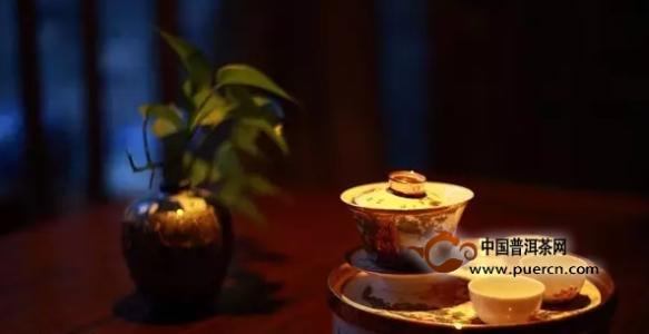 喝茶什么茶能减肥 你会喝茶吗?上午下午晚上分别喝什么茶好呢?