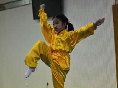 少儿学武术 少儿学武术到底好不好