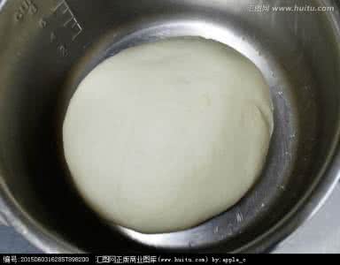 做饼干面团一擀就裂了 手工面团：怎么和面发酵和擀面(图文教程)