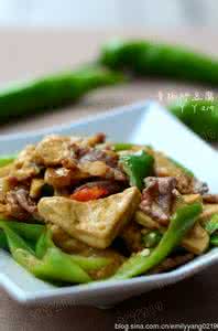 贵州家常小炒 贵州家常小炒——【青椒炒豆腐】