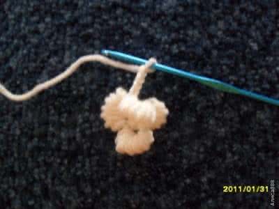 爱尔兰花边衣的钩法 爱尔兰花边教程：带花蕊的钩法