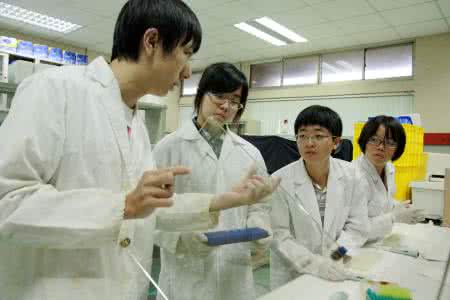 高中生上啥网校课程好 高中生怎样上试验课？