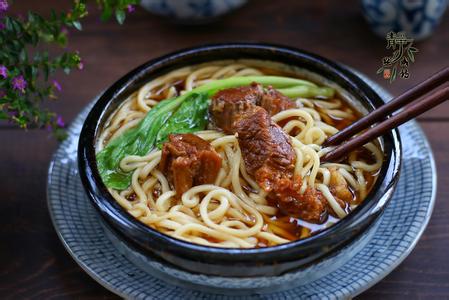 大实惠红烧牛肉面 红烧牛肉面的做法 好吃又实惠