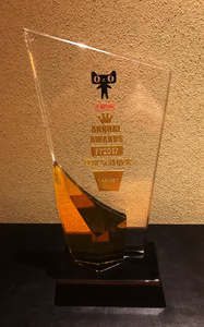 手不释书 ?手不释书｜它恶评如潮，却是美国历史上仅次于《圣经》的超级畅销书