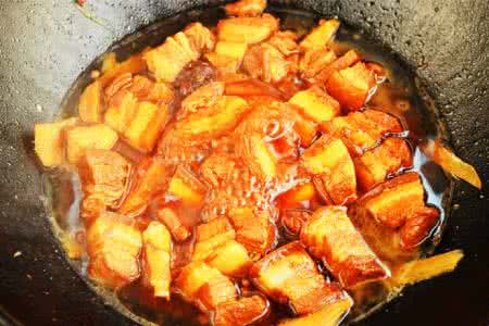 萝卜干炒五花肉 肥而不腻的五花肉焖萝卜