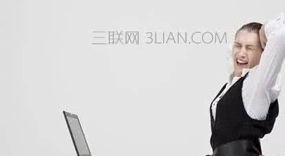 久坐肩膀疼 上班久坐族必备 一分钟3组动作专治肩颈背痛