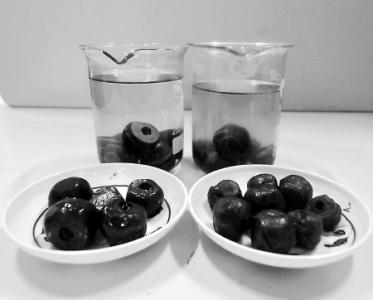 黑豆红豆黑芝麻粥 黑芝麻、黑豆、红豆、红皮花生、枸杞、鸡蛋面想知道它们有没有染色 快看本期实验