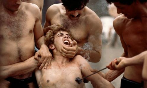 静心思考 冷静处世 中西方激情狂欢后的冷静思考