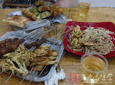 男人患癌的15个信号 导致男人患癌的几种下酒菜