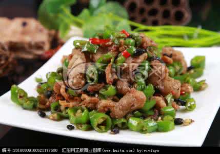 青椒炒油渣 青椒炒油渣【湘菜】